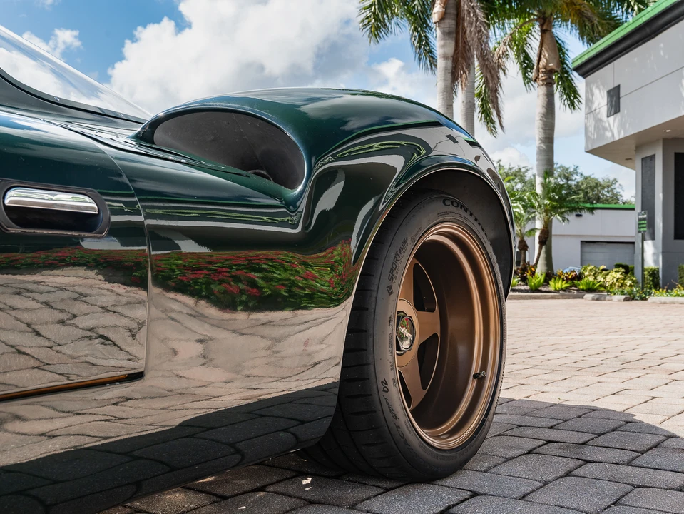 Jaguar Replica - Image 22 of 31