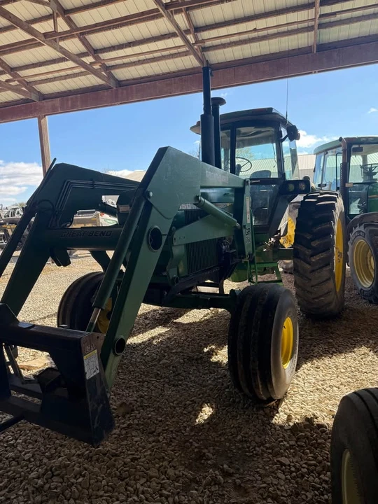 John Deere - Image 2 of 10