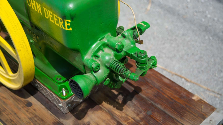 John Deere - Image 5 of 10