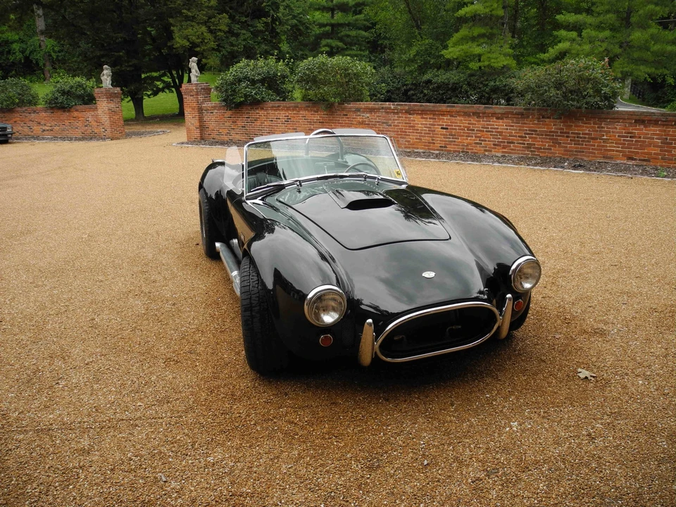 Shelby Cobra Replica - Image 13 of 31
