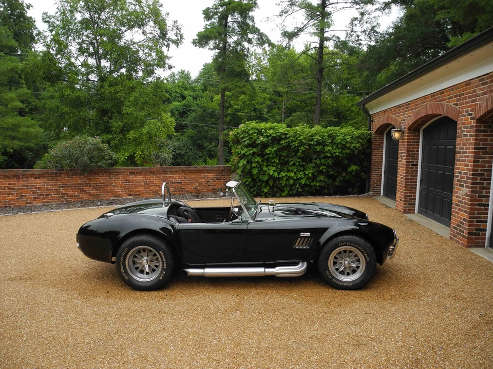 Shelby Cobra Replica - Image 10 of 31