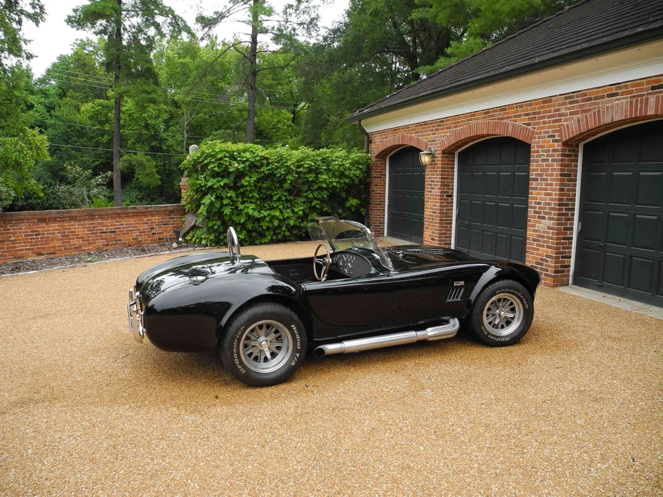 Shelby Cobra Replica - Image 9 of 31