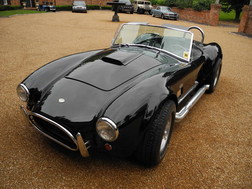 Shelby Cobra Replica - Image 2 of 31
