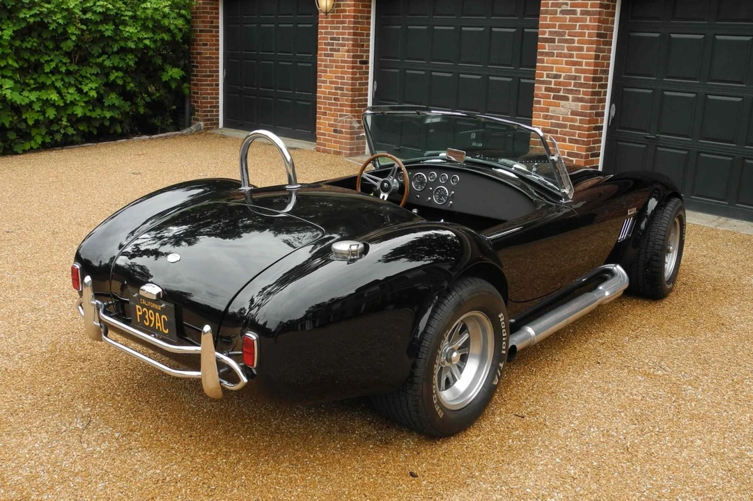 Shelby Cobra Replica - Image 7 of 31
