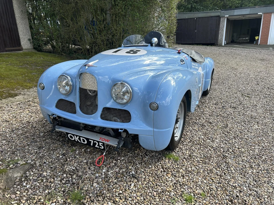 Jowett - Image 2 of 31
