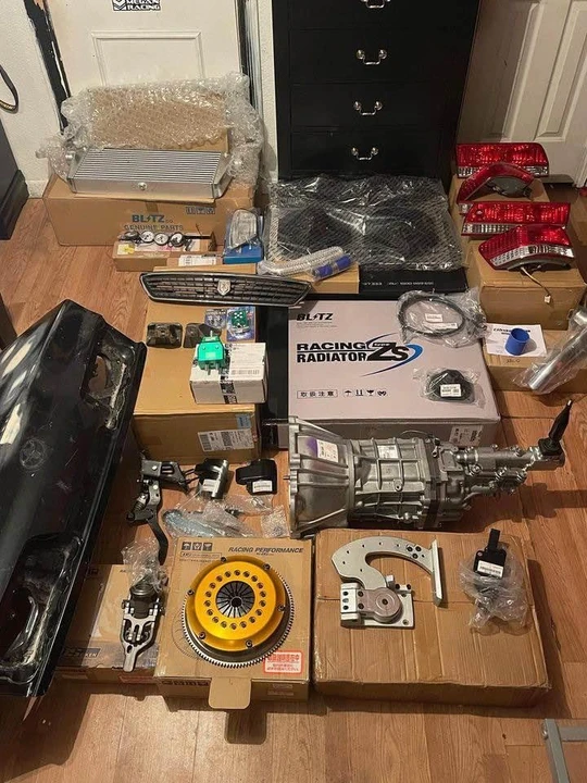 Parts & Memorabilia Gearboxes - Image 6 of 10