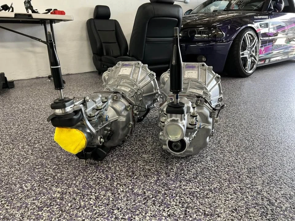 Parts & Memorabilia Gearboxes - Image 5 of 10