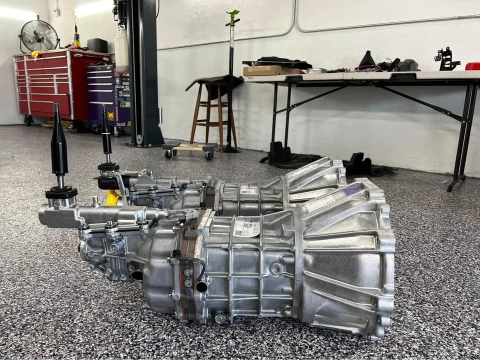 Parts & Memorabilia Gearboxes - Image 3 of 10