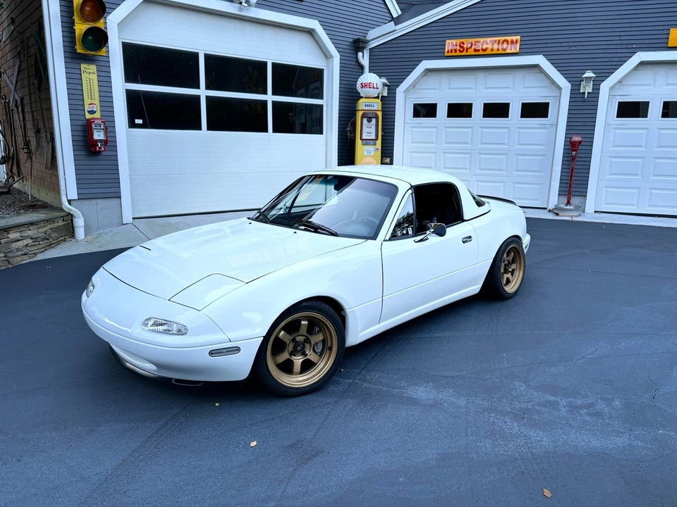 1992 Mazda NA MX-5 Miata - Image 2 of 31