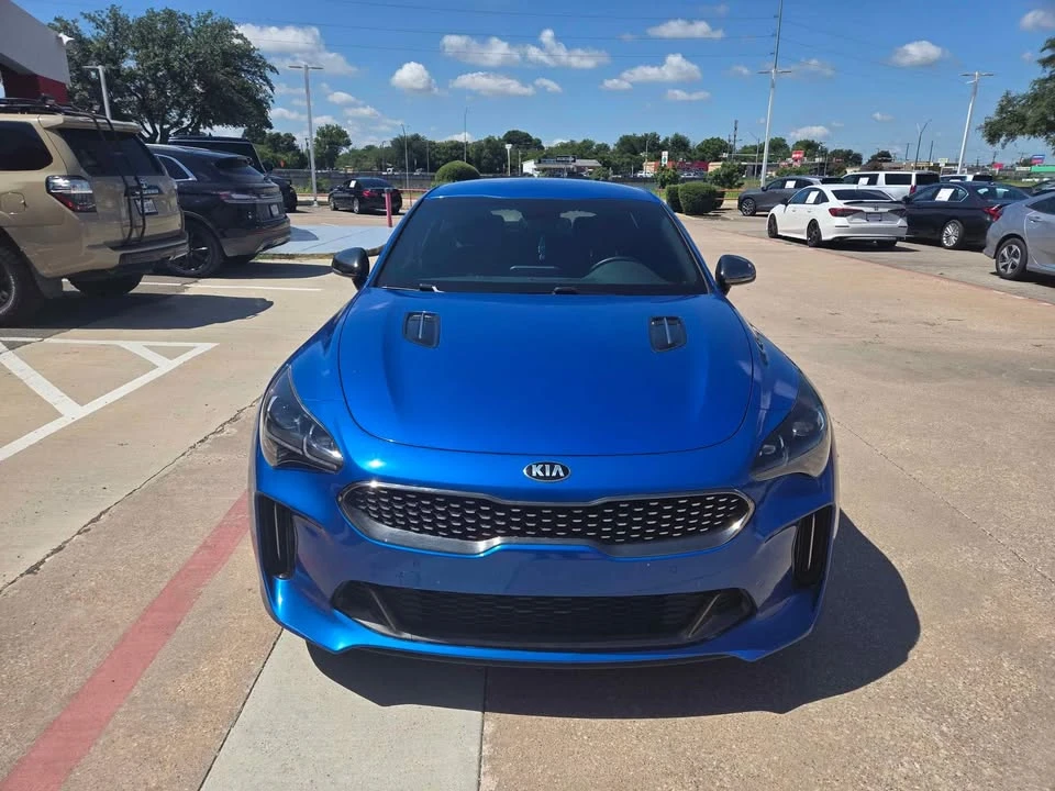 Kia Stinger GT - Image 2 of 6