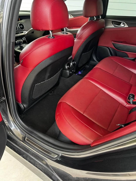 2022 Kia Stinger - Image 6 of 8