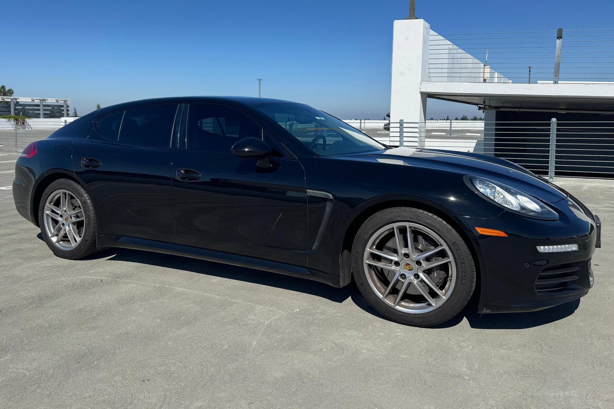 2016 Porsche Panamera Edition