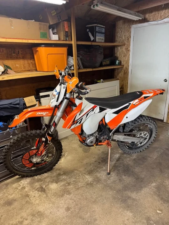 KTM - Image 5 of 9