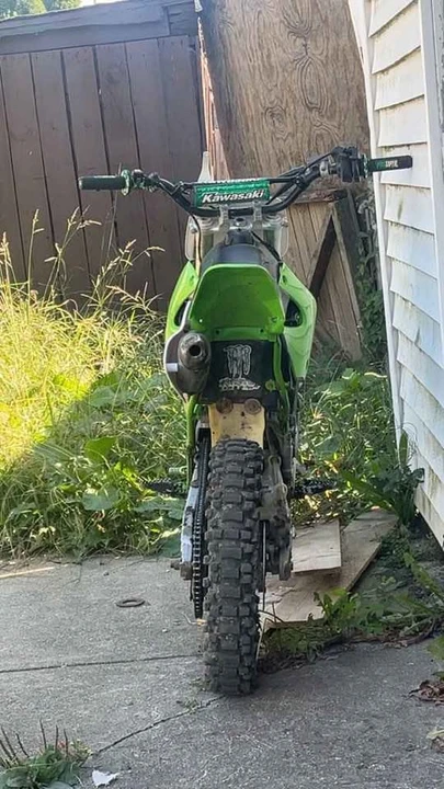 Kawasaki KX - Image 2 of 3