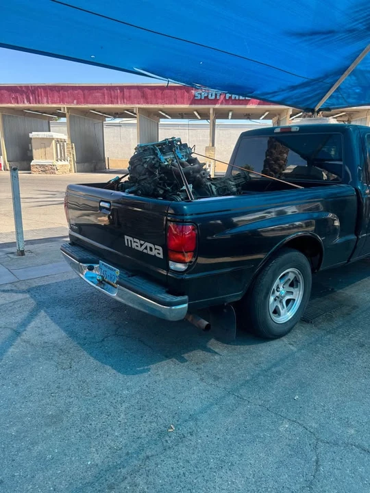 1993 Parts & Memorabilia Engines - Image 3 of 6