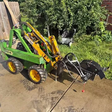 Kanga G524 Mini Skid Steer