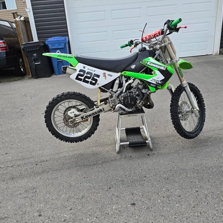Kawasaki KX - Image 4 of 6