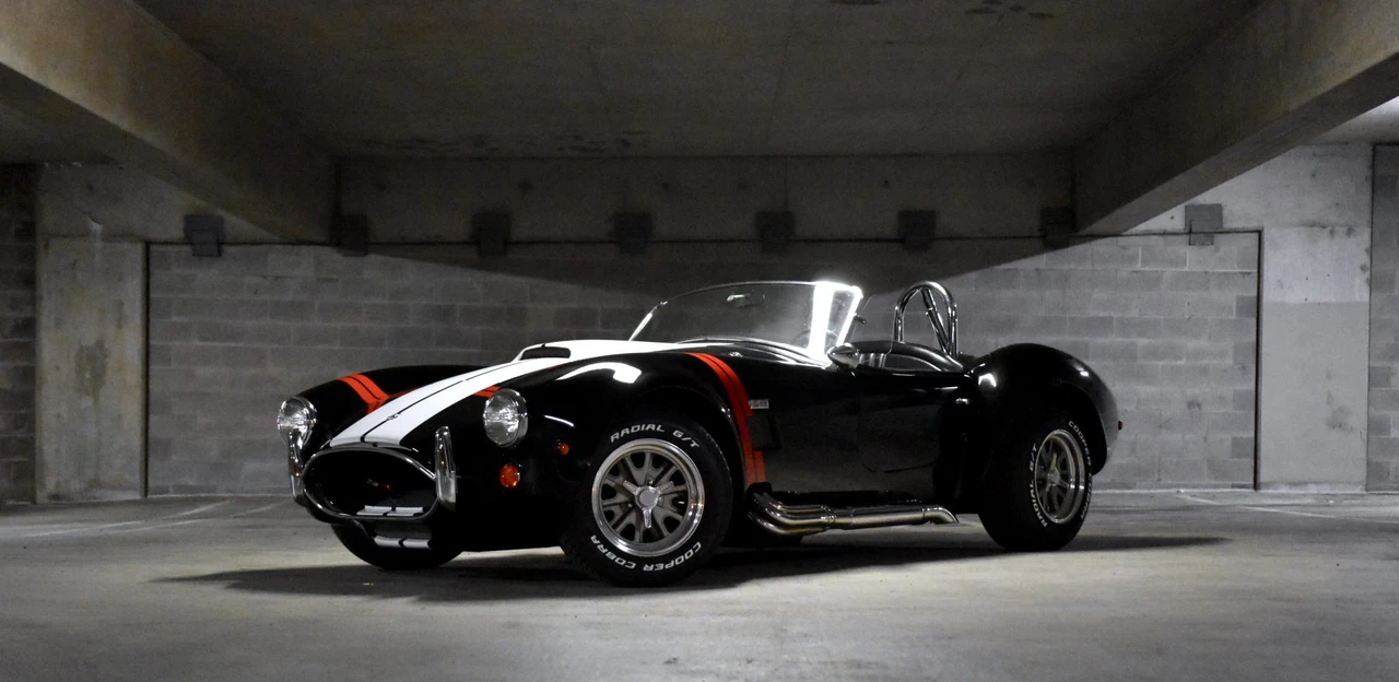 Shelby Cobra Replica - Image 26 of 31