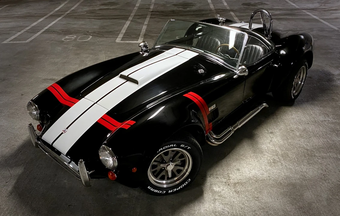 Shelby Cobra Replica - Image 27 of 31