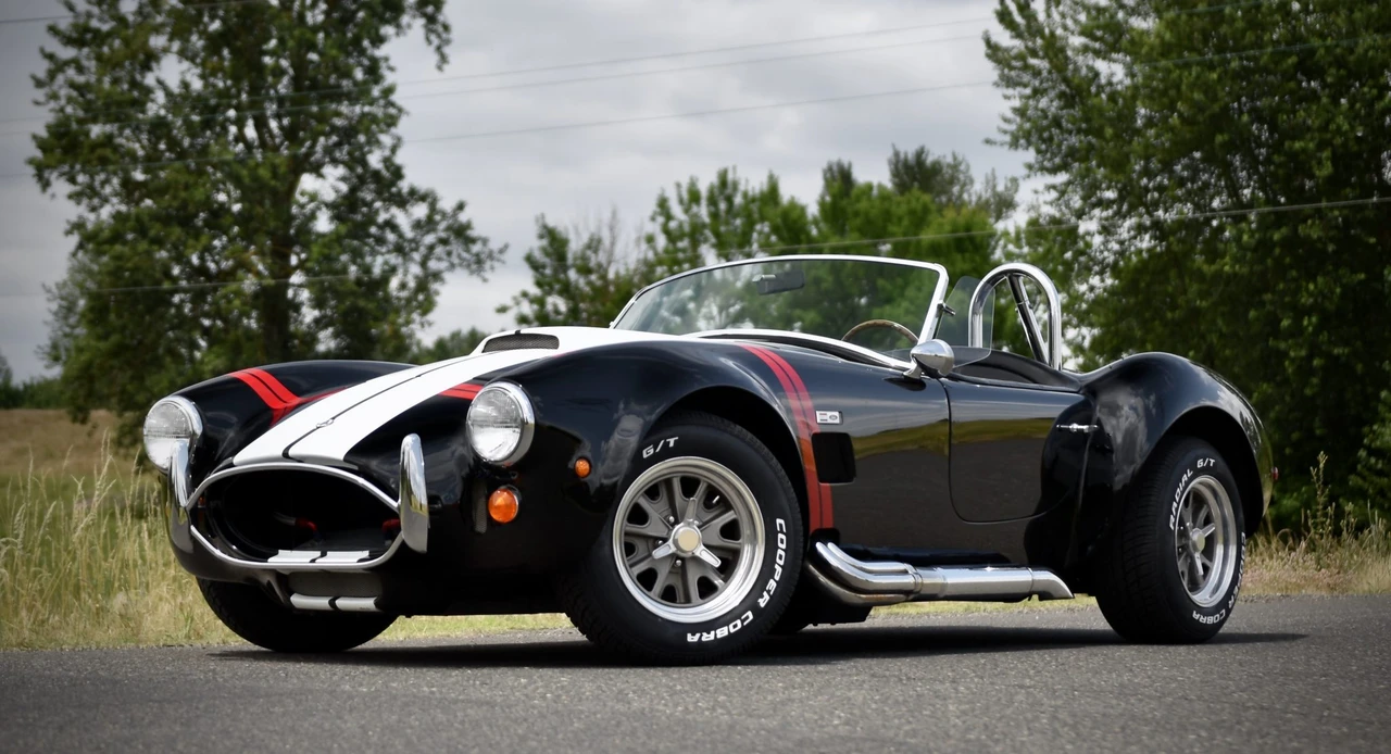 Shelby Cobra Replica - Image 12 of 31