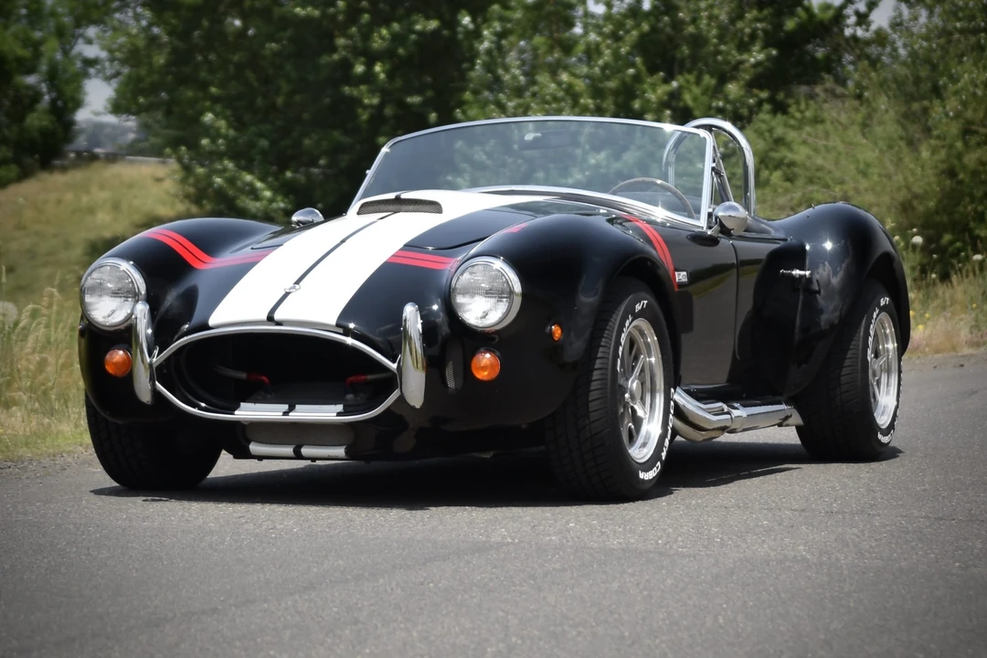 Shelby Cobra Replica - Image 6 of 31