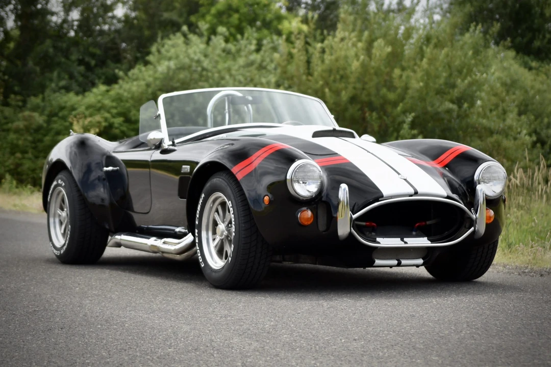 Shelby Cobra Replica - Image 4 of 31