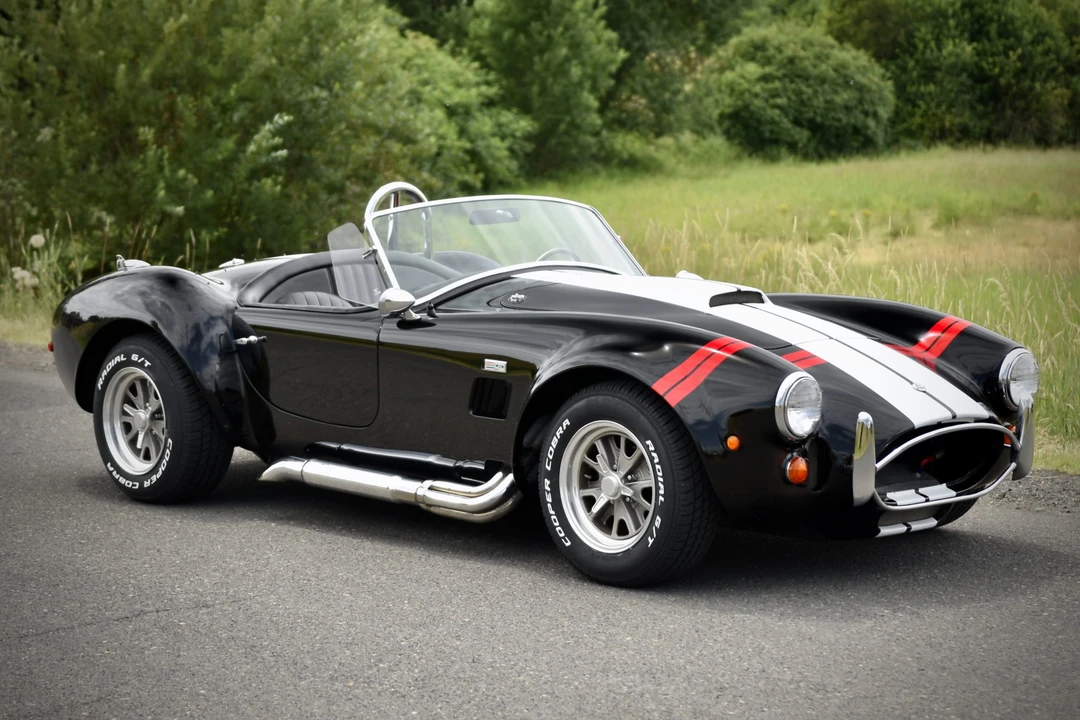 Shelby Cobra Replica - Image 2 of 31
