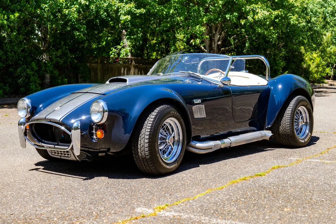 Shelby Cobra Replica - Image 4 of 31