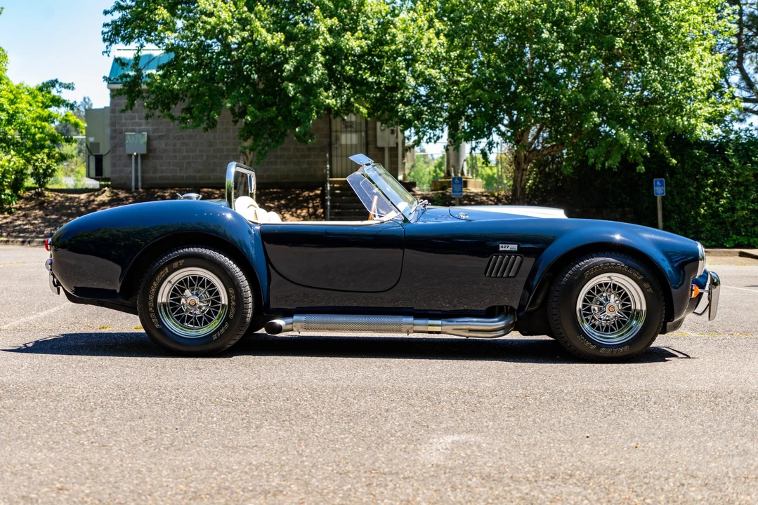 Shelby Cobra Replica - Image 14 of 31