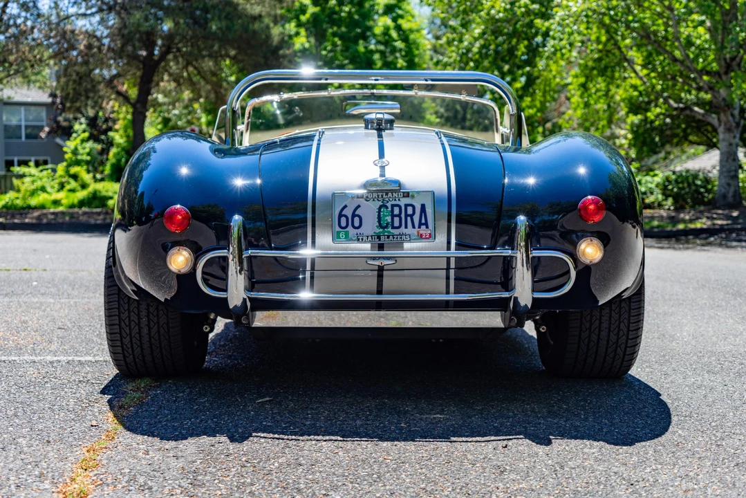 Shelby Cobra Replica - Image 12 of 31