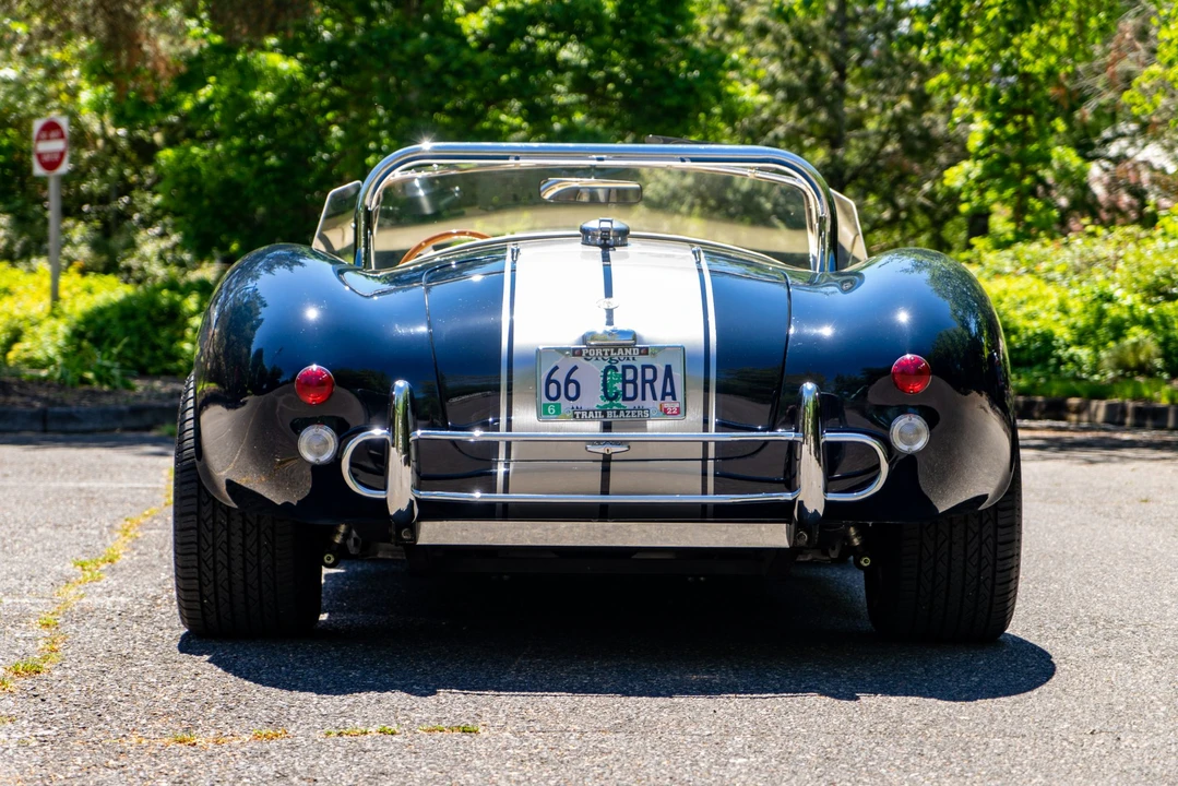 Shelby Cobra Replica - Image 11 of 31