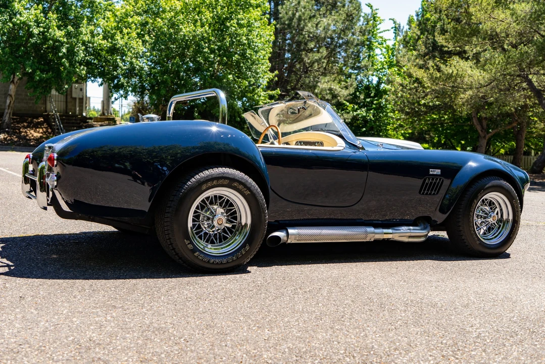 Shelby Cobra Replica - Image 13 of 31