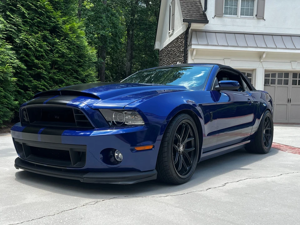 2013 Ford S197 II Shelby Mustang GT500 - Image 2 of 31