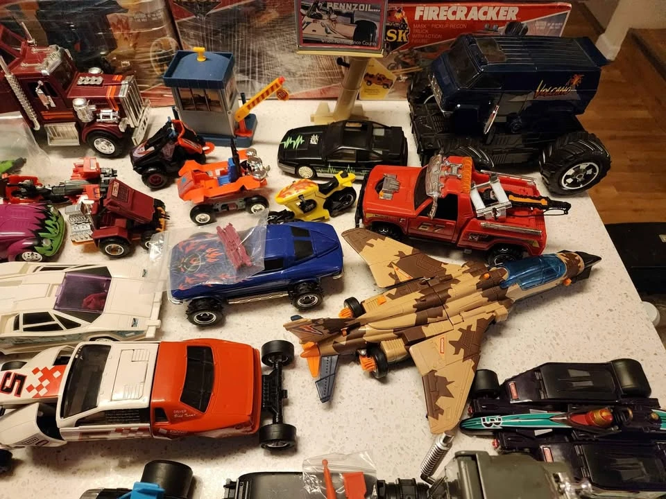 Parts & Memorabilia Scale Models - Image 4 of 10