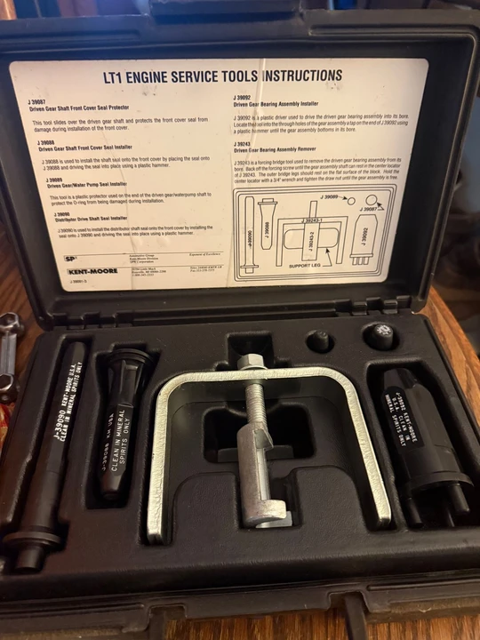Parts & Memorabilia Tools - Image 1 of 1
