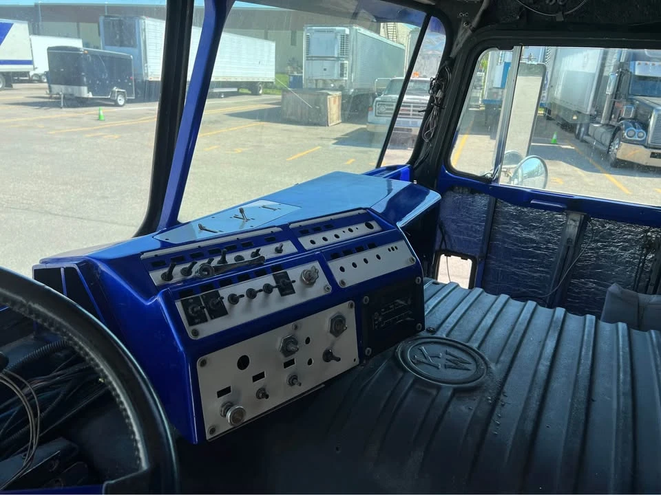 Kenworth - Image 2 of 10