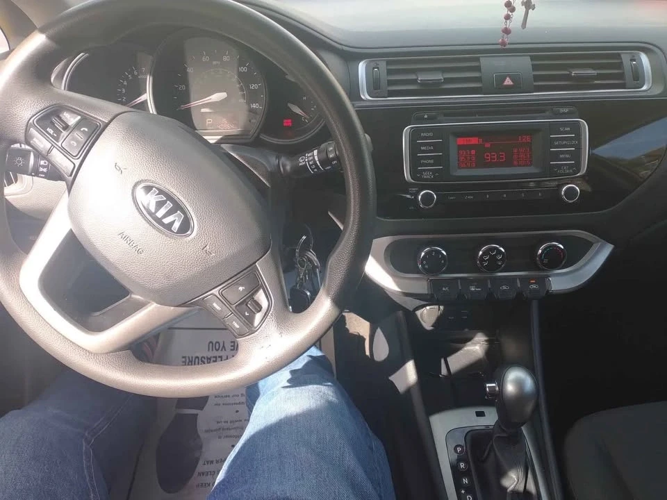 2016 Kia Rio - Image 2 of 4