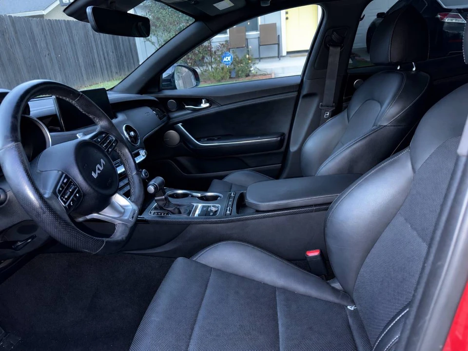 2023 Kia Stinger GT - Image 5 of 7