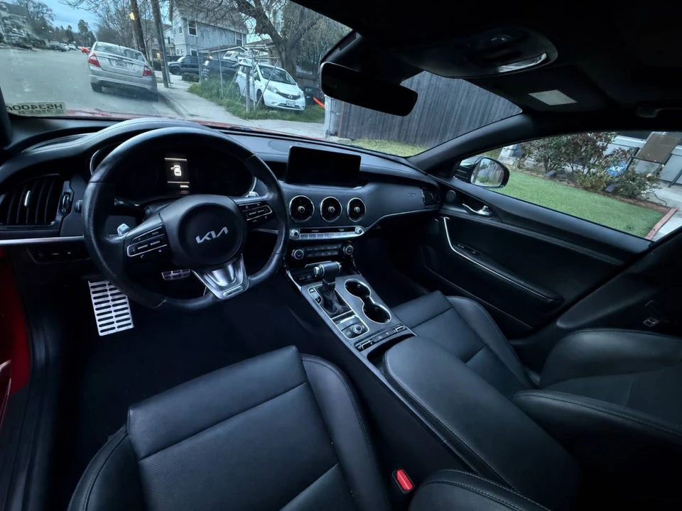 2023 Kia Stinger GT - Image 6 of 7