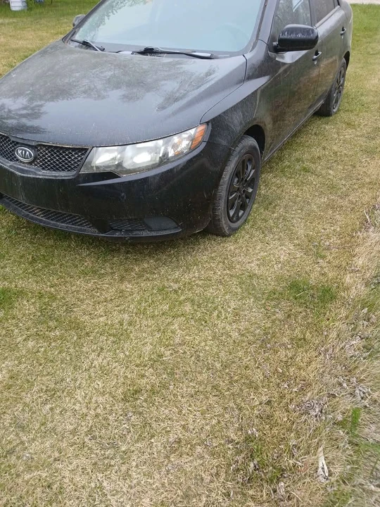 Kia Forte - Image 2 of 6