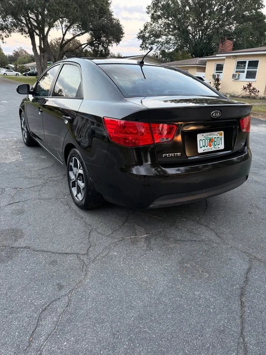 2011 Kia Forte - Image 3 of 5