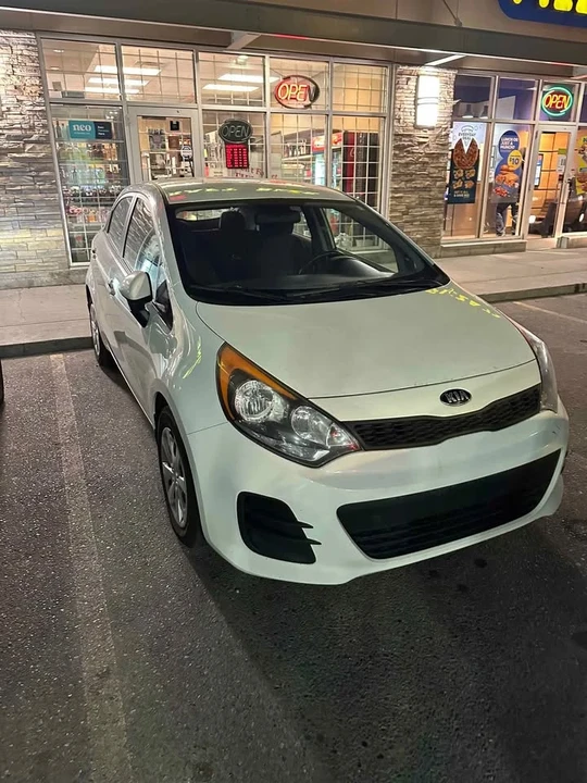 2016 Kia Rio - Image 2 of 2