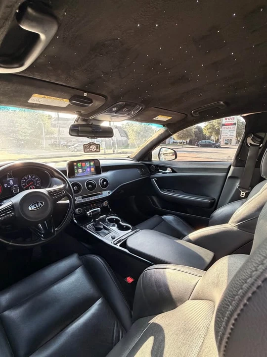 2018 Kia Stinger - Image 7 of 10
