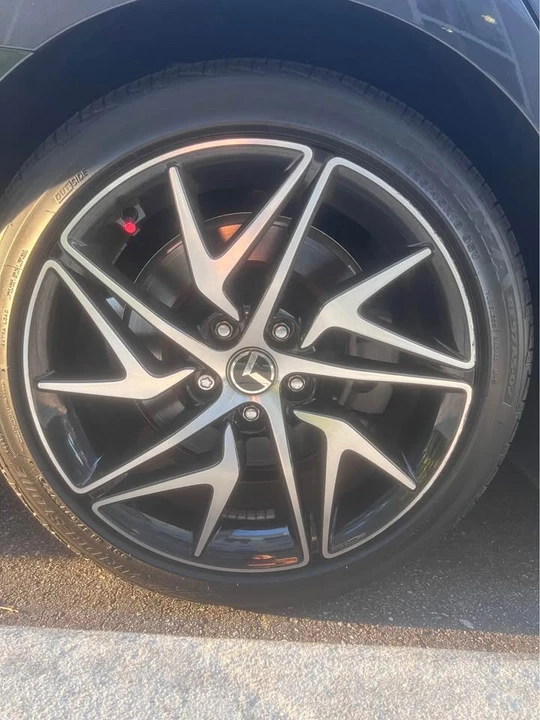 Kia Stinger - Image 3 of 4