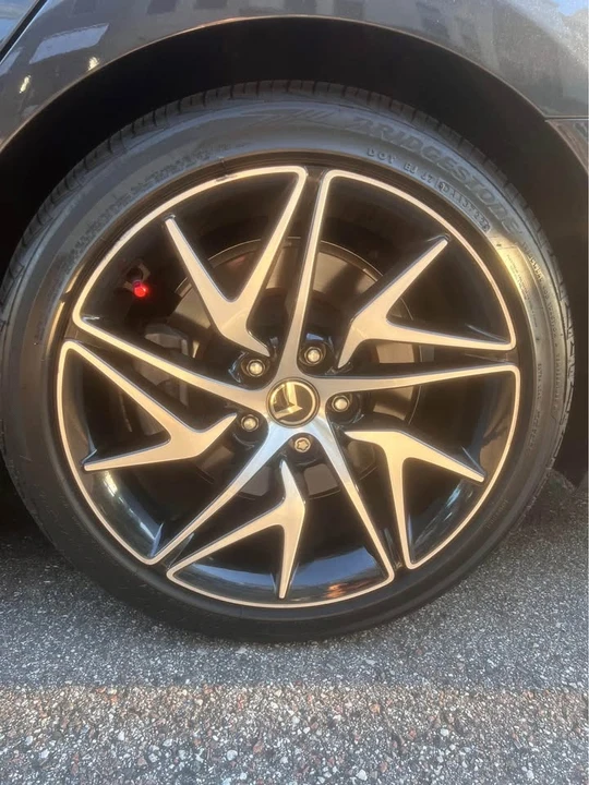 Kia Stinger - Image 2 of 4