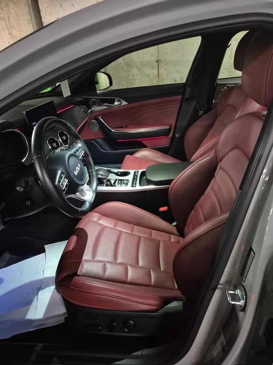 2023 Kia Stinger GT - Image 10 of 10