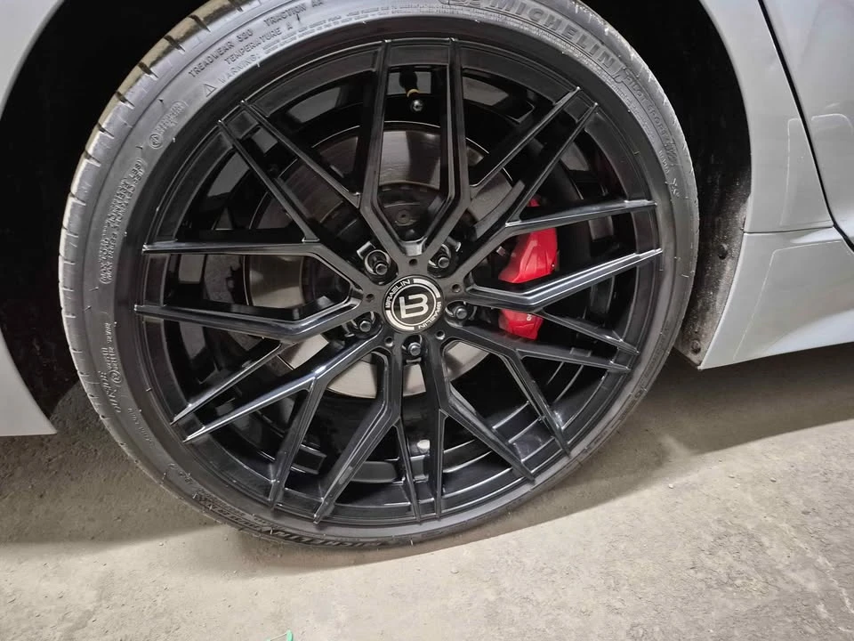 2023 Kia Stinger GT - Image 9 of 10