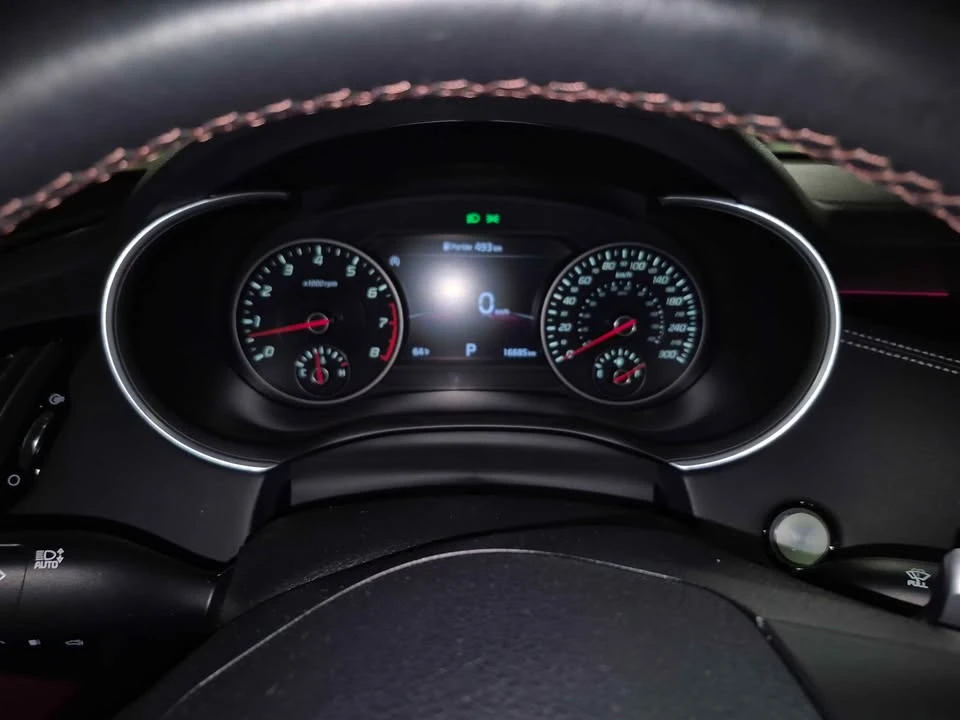 2023 Kia Stinger GT - Image 4 of 10