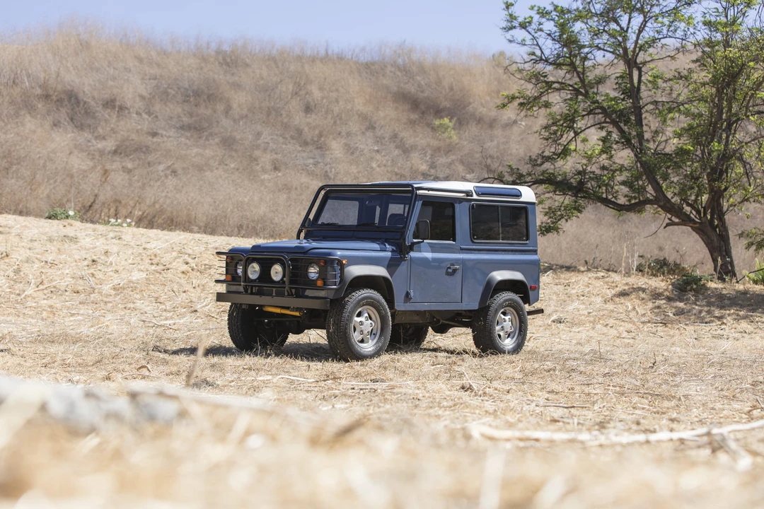 1997 Land Rover Defender 90 - Image 2 of 31