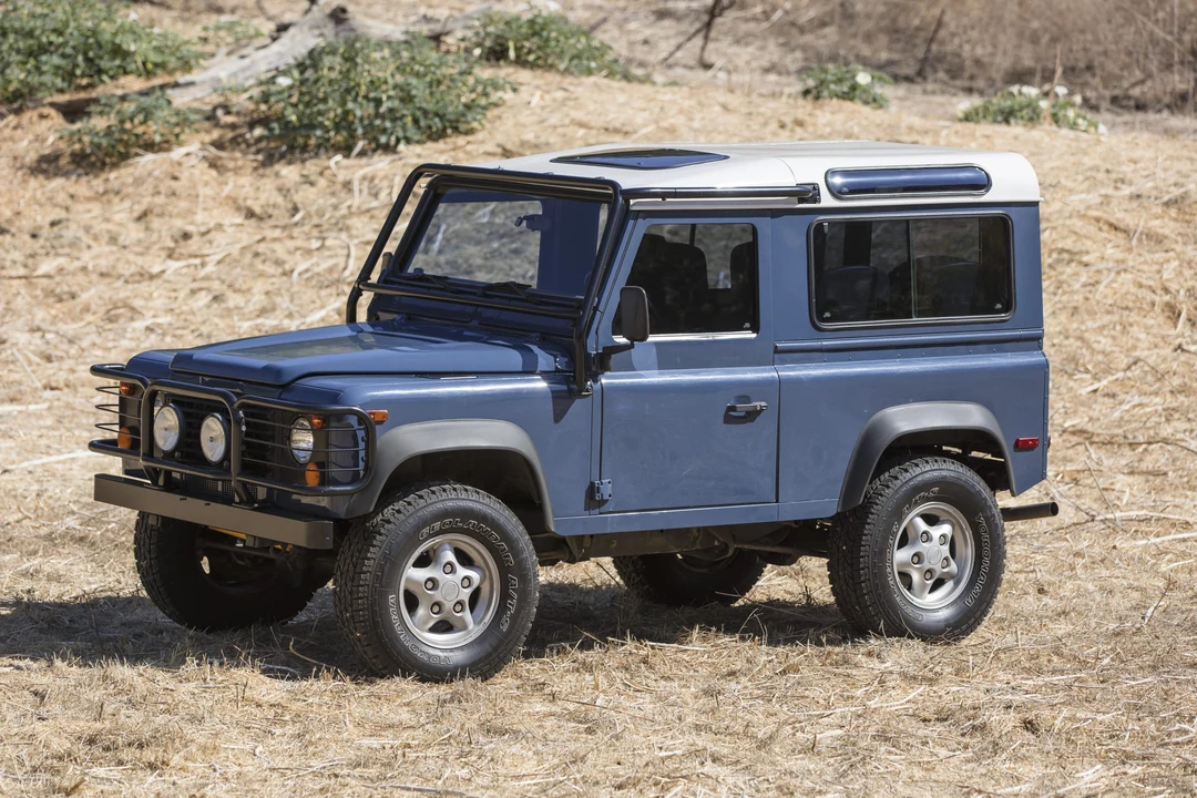 1997 Land Rover Defender 90 - Image 5 of 31